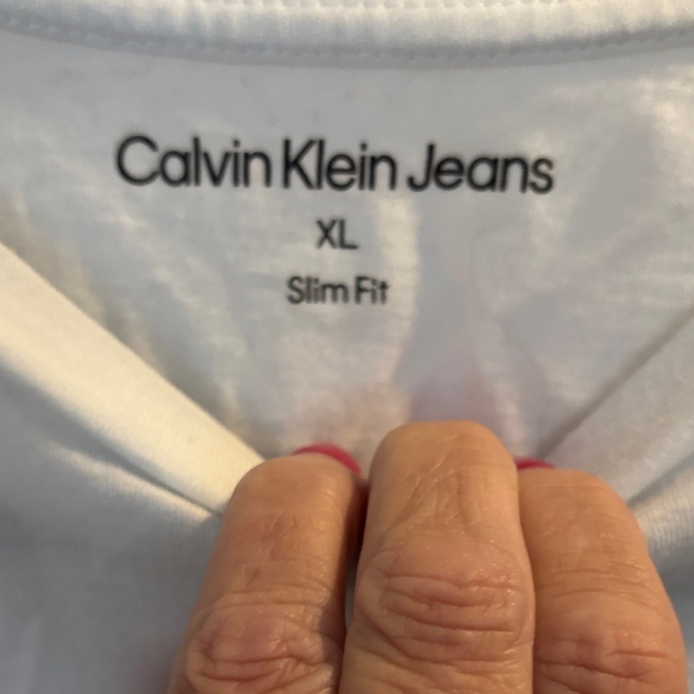Calvin Klein White Logo T-Shirt - Picture 2 of 3